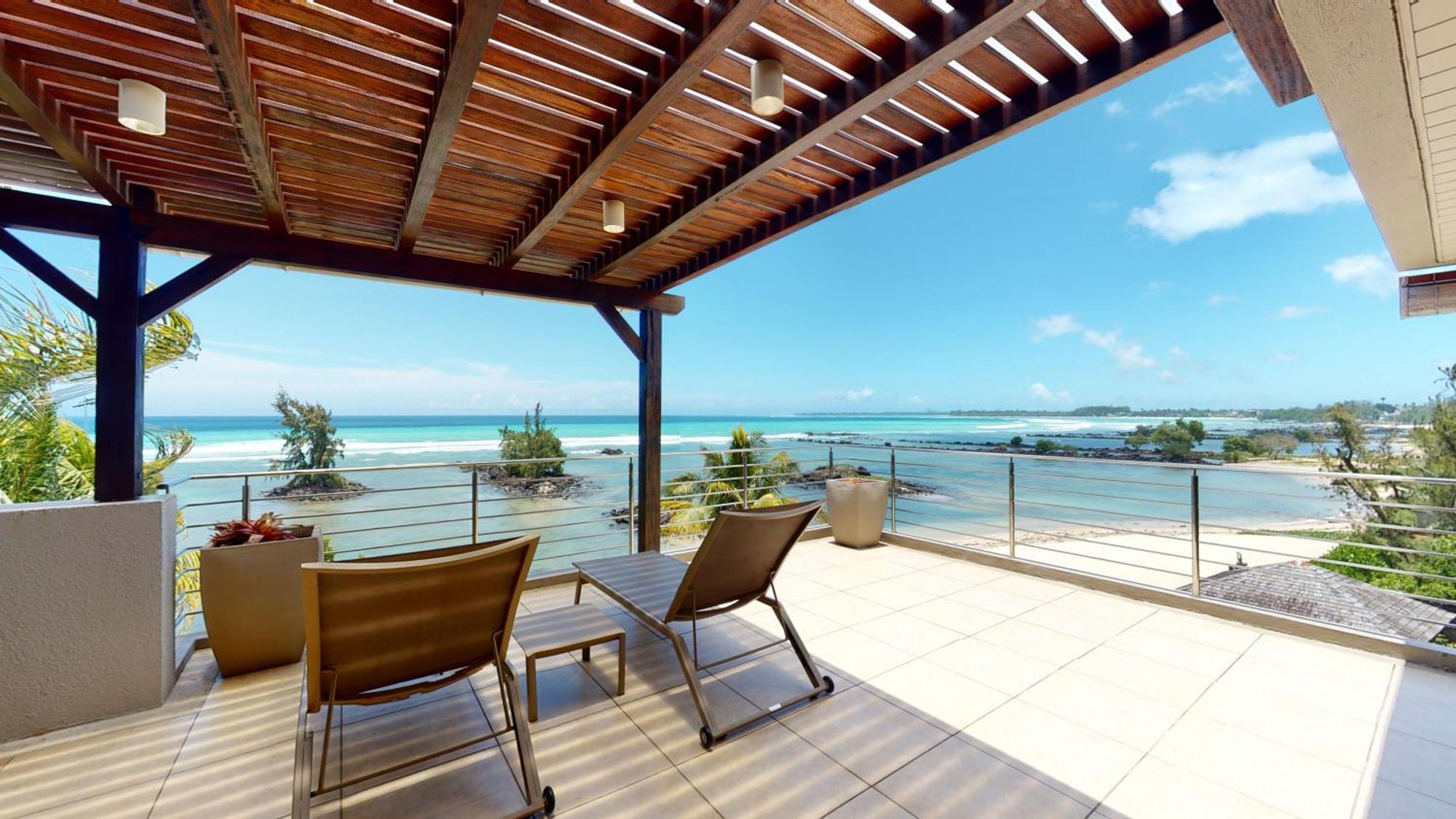 Bon Azur Beachfront Suites & Penthouses With Lov Тру-о-Биш Экстерьер фото