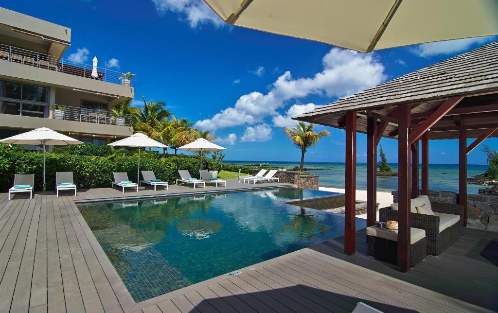 Bon Azur Beachfront Suites & Penthouses With Lov Тру-о-Биш Экстерьер фото