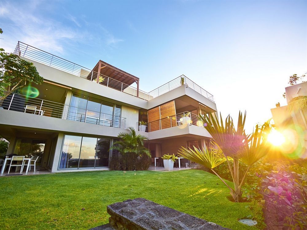 Bon Azur Beachfront Suites & Penthouses With Lov Тру-о-Биш Экстерьер фото