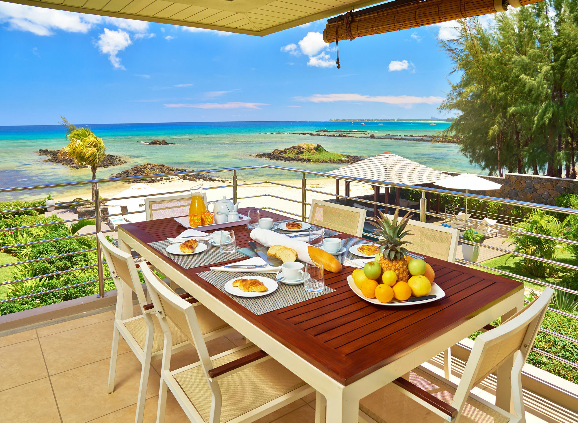 Bon Azur Beachfront Suites & Penthouses With Lov Тру-о-Биш Экстерьер фото
